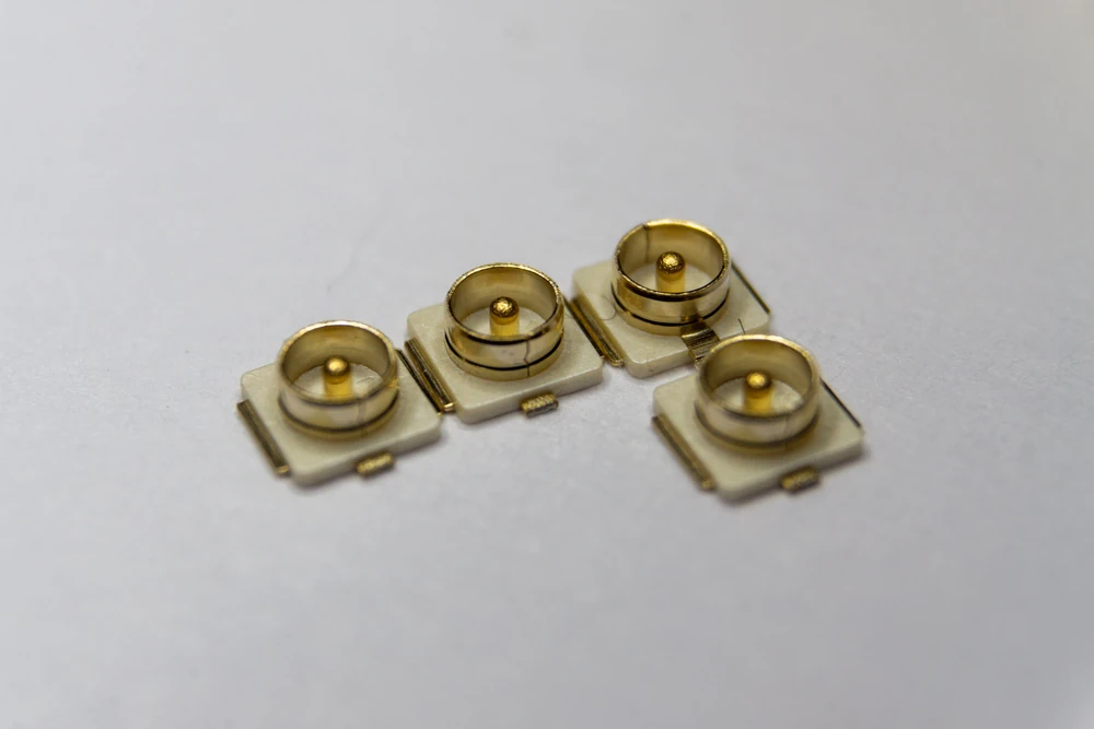 U.FL PCB layout and footprint
